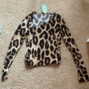 BRAND NEW ANIMAL PRINT TOP